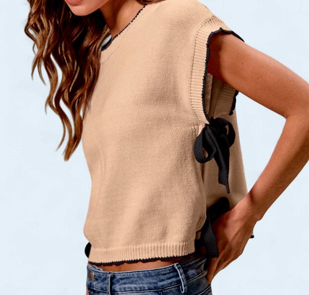 Oatmeal/Black Sweater Top