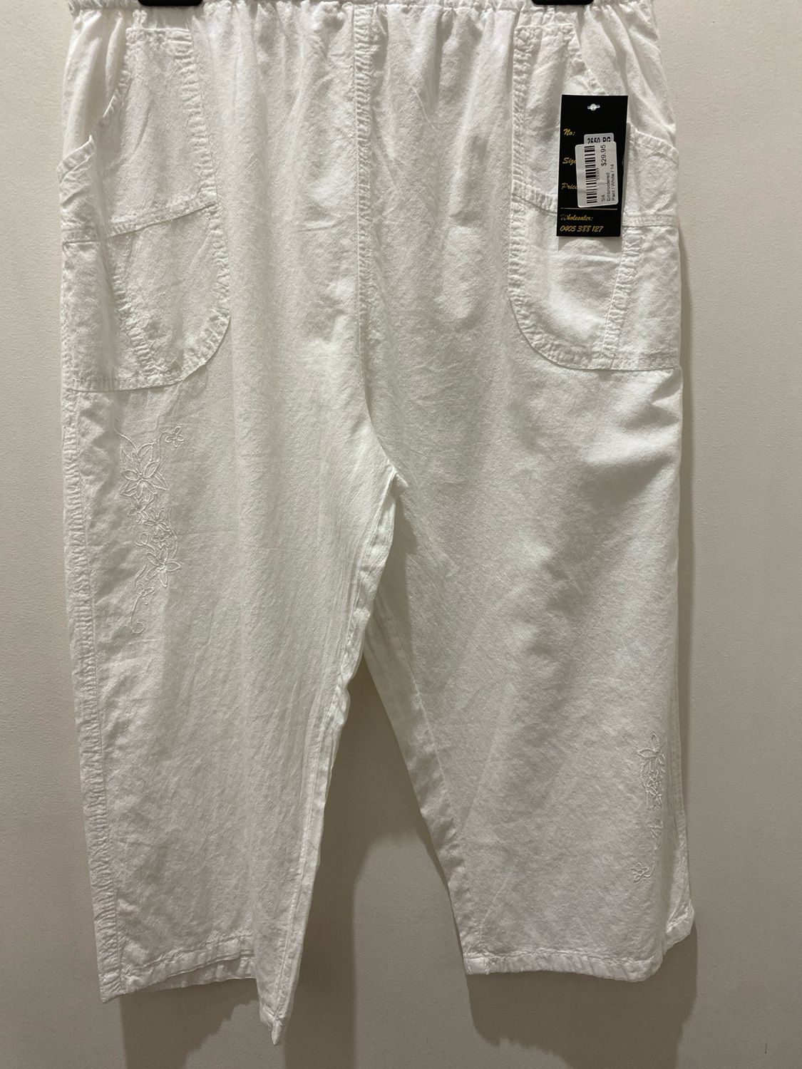 3/4 Embroidered Pant
