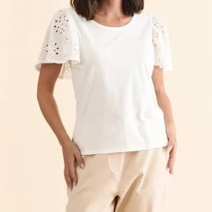 Lottie Tee