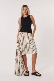 Luna Bermuda Short