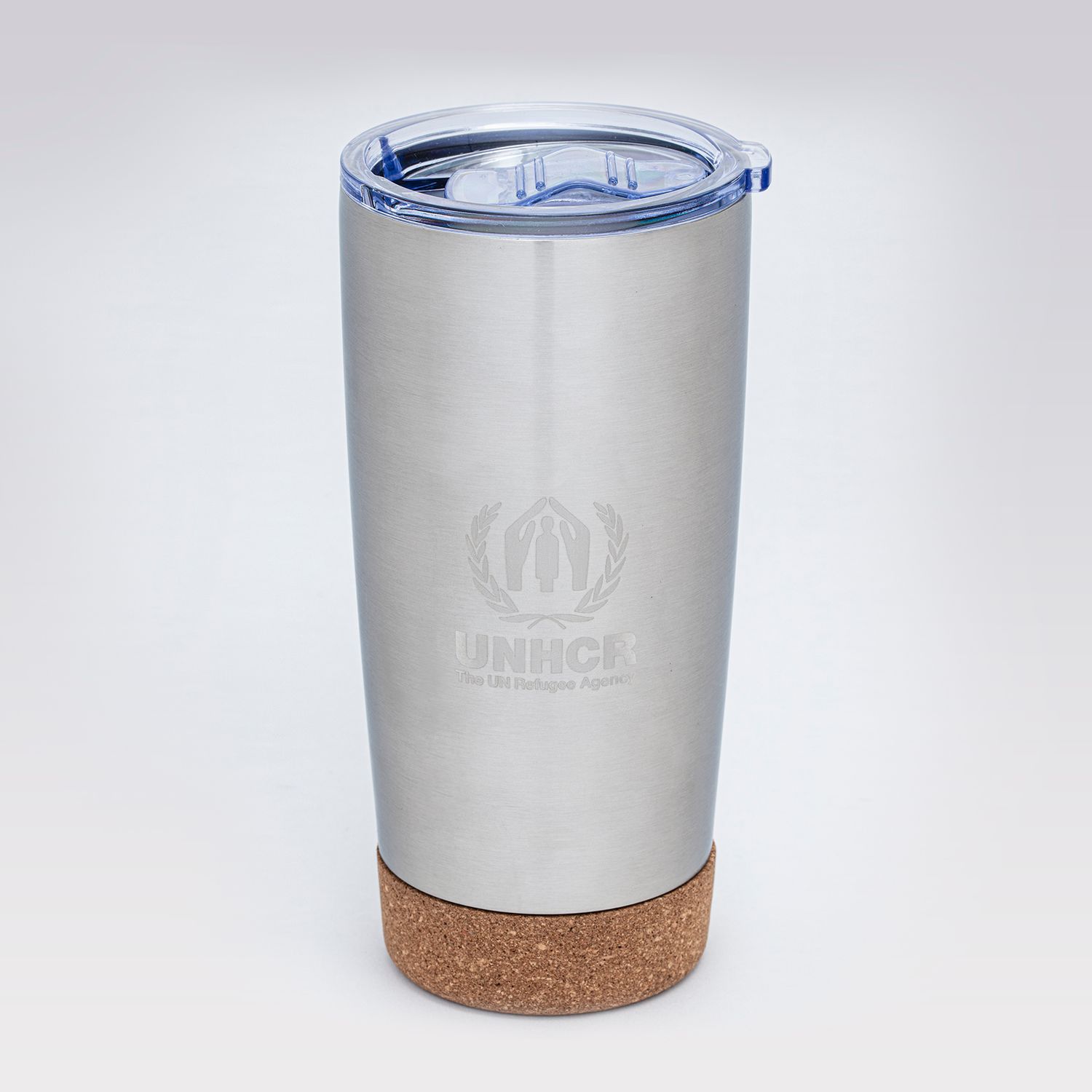 Travel mug with cork decoration