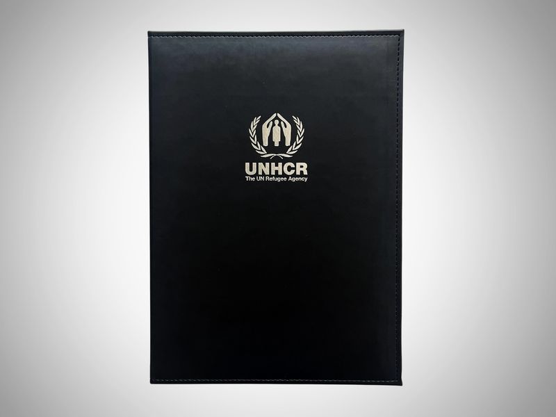 UNHCR Signature Folder