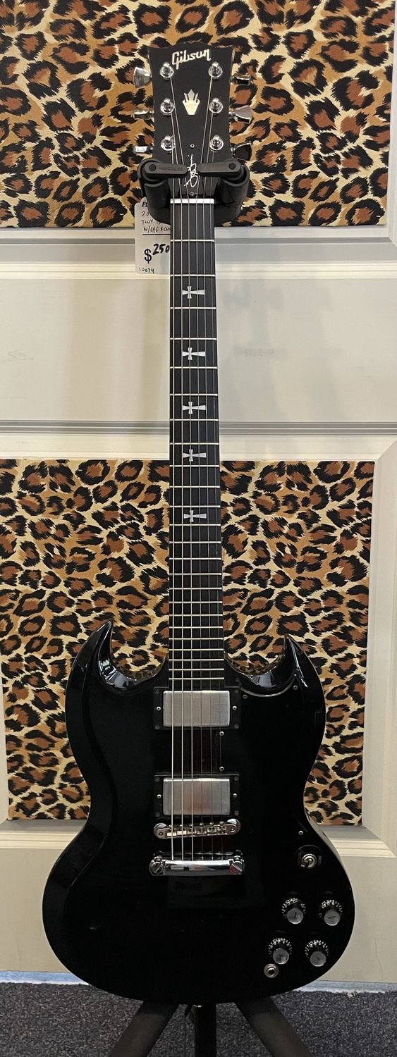 Gibson Iommi Guitar 2002