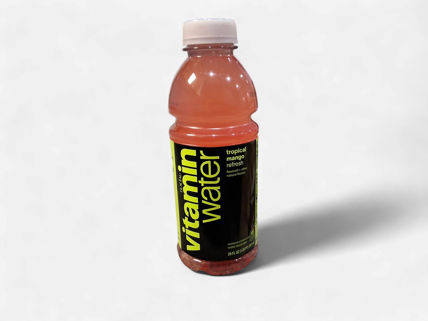 Vitamin water. Tropical mango. 20oz. 591ml