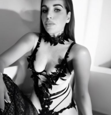 Midnight Ivy Bodysuit – Che Boutique