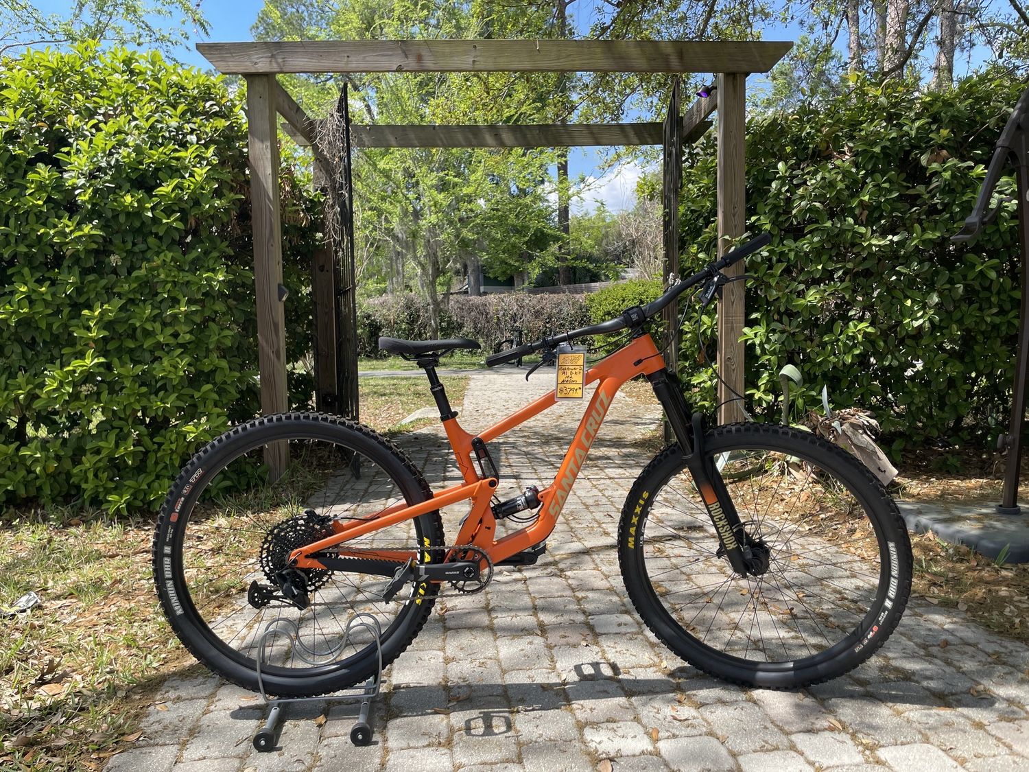 2022 Santa Cruz Hightower 2 AL 29 D-Kit M Melon