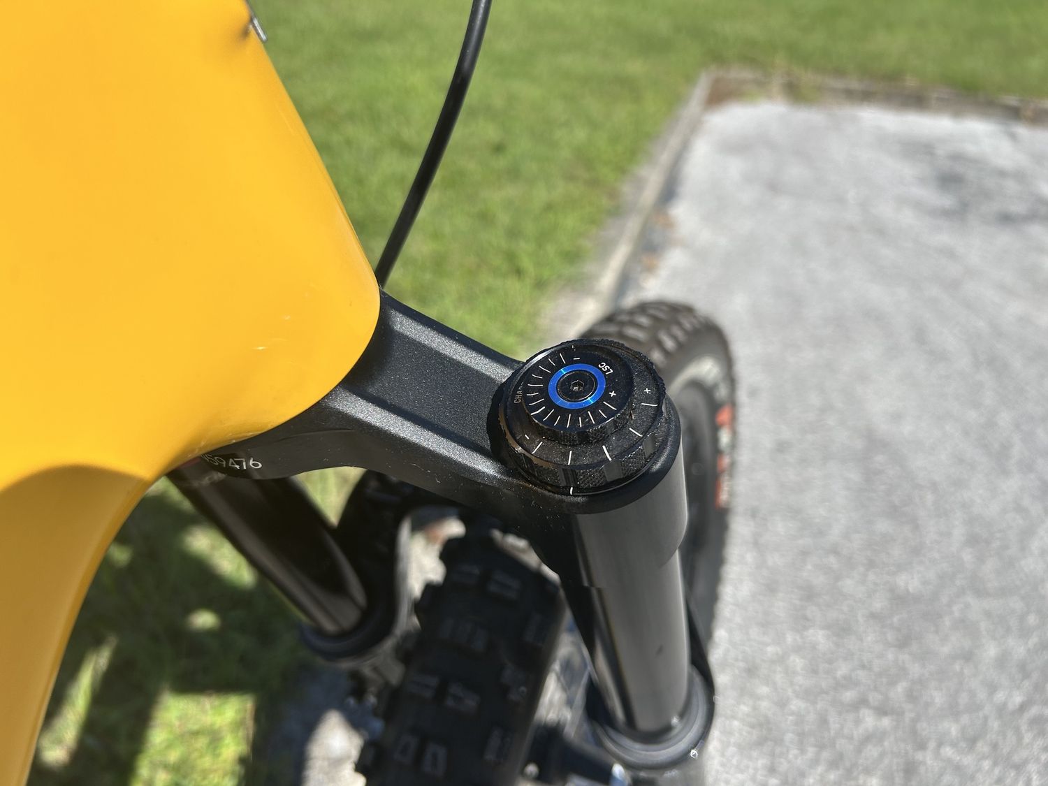 Santa Cruz 5010 CC X01 LG - Yellow