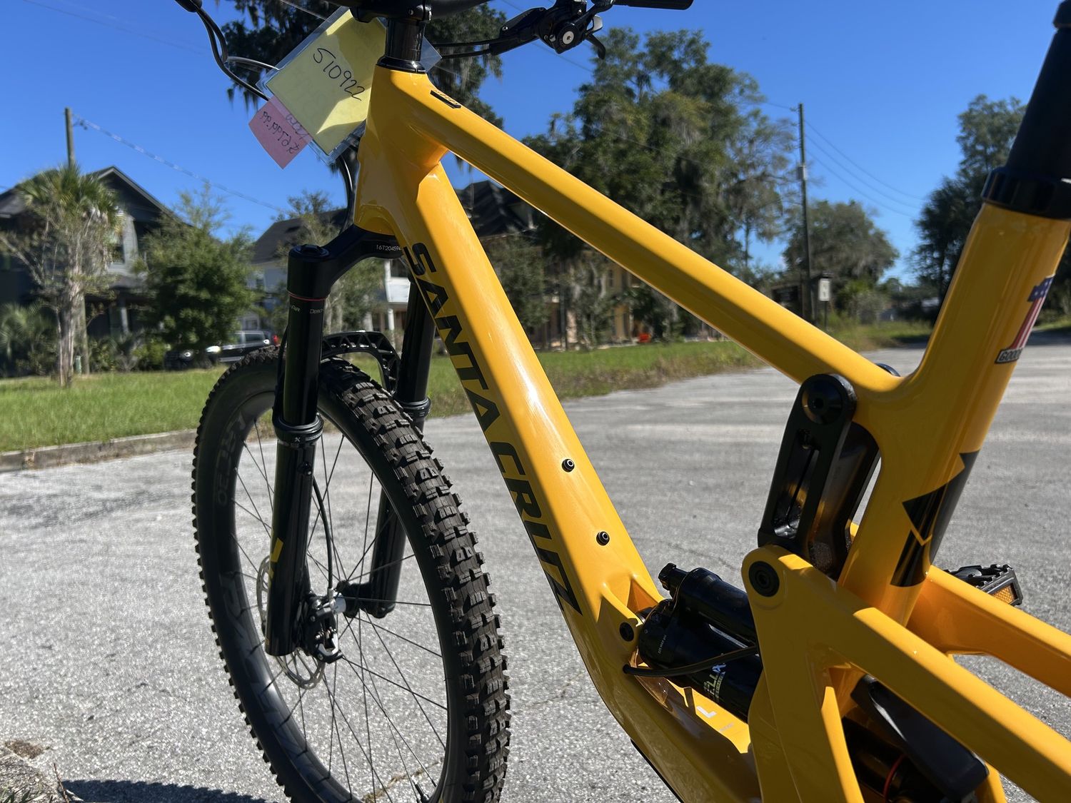 Santa Cruz 5010 CC X01 LG - Yellow
