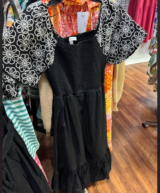 Black Emb Balloon Sl Midi Dress