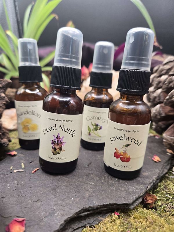 Jewelweed Vinegar Spritz