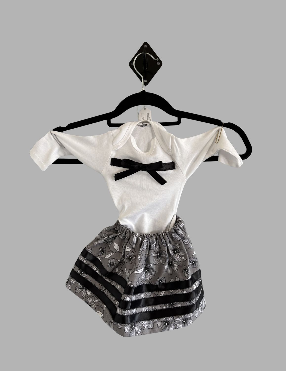 Black/White Ribbon Skirt 3mos