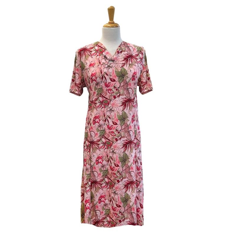 Robe adaptée d'été corail avec imprimé fleuri