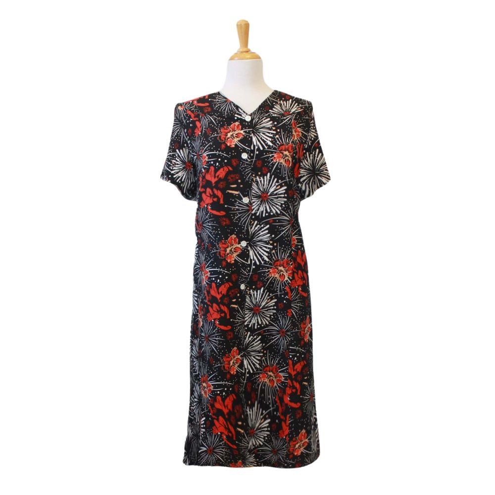 Robe adaptée d'été noire à imprimé fleuri
