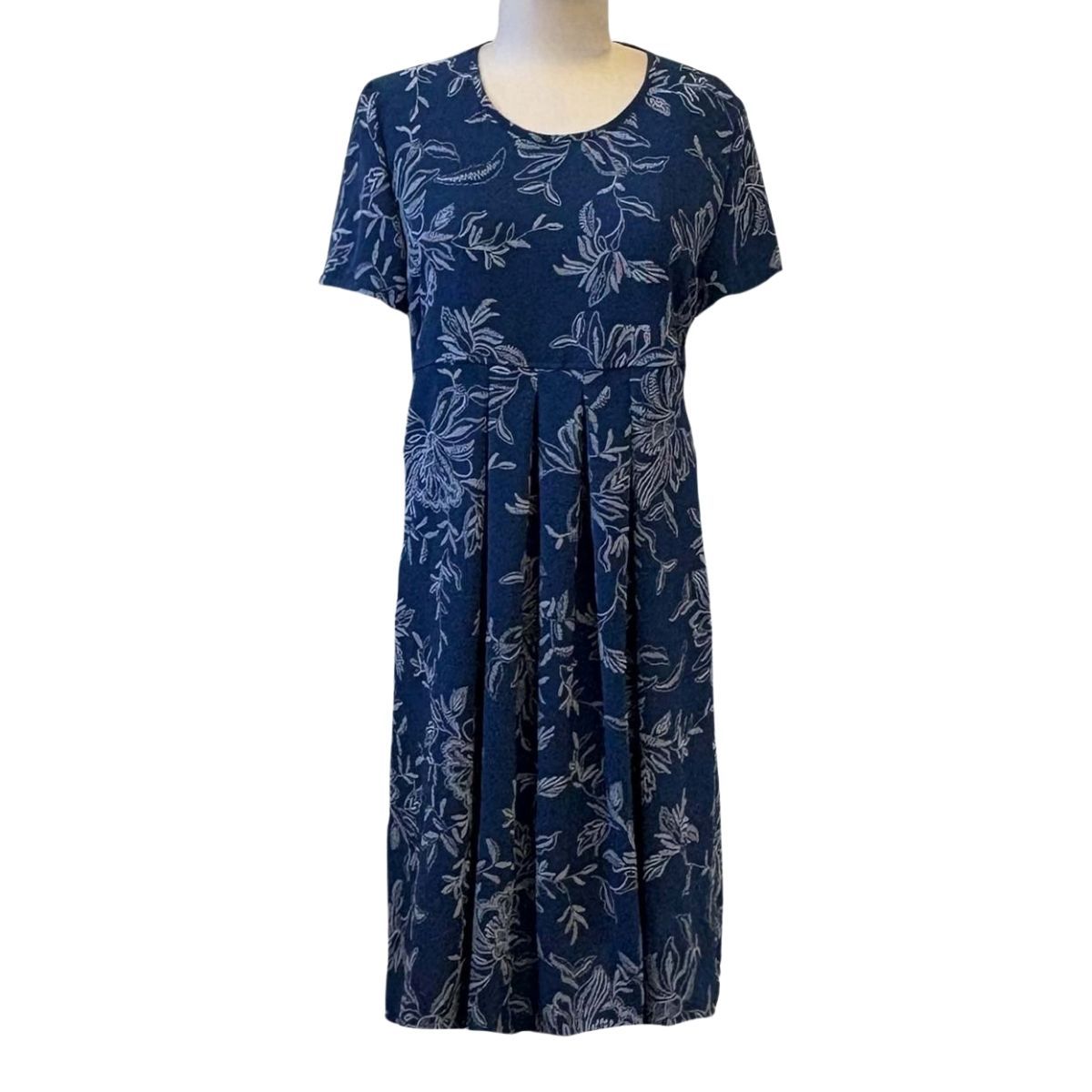 Robe adaptée d'été bleu denim motif floral