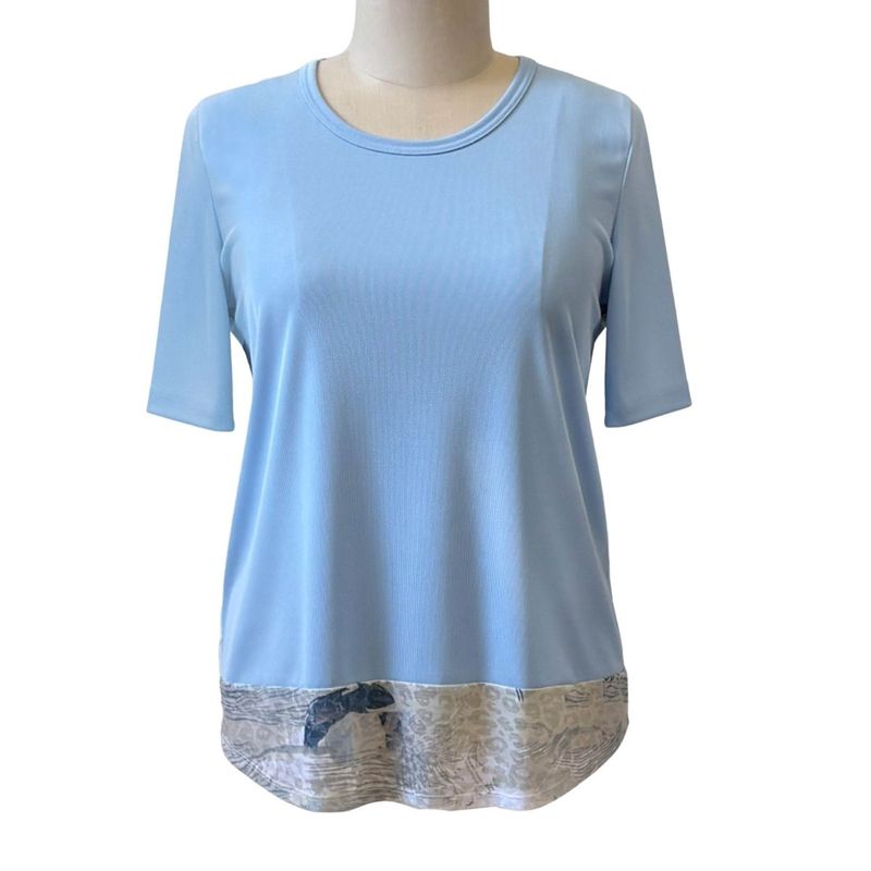 Chandail adapté femme été bleu ciel et bordure à motif