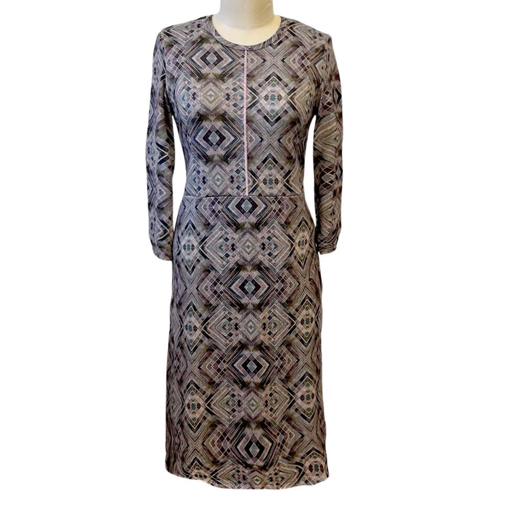 Robe adaptée manches longues à motifs géométriques vieux rose