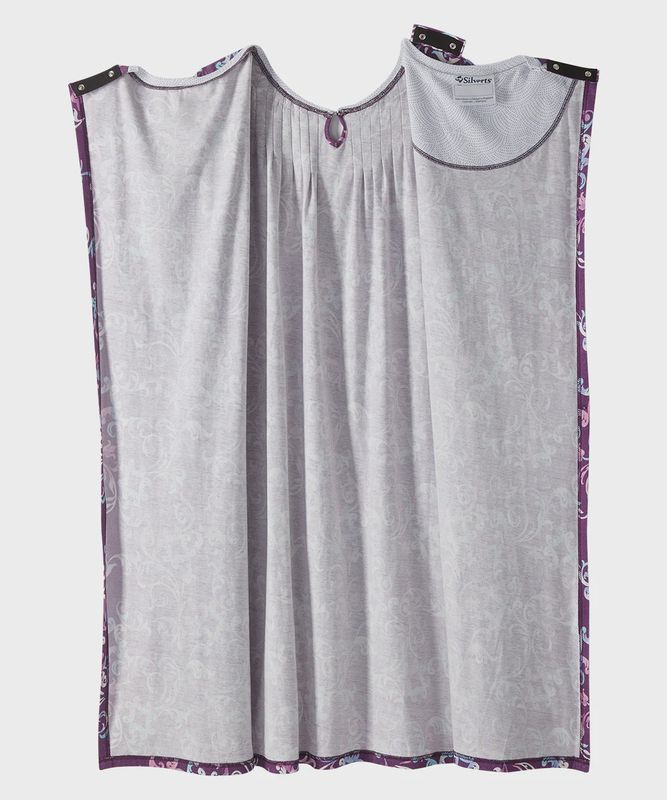 Robe de nuit adaptée prune avec encolure en dentelle
