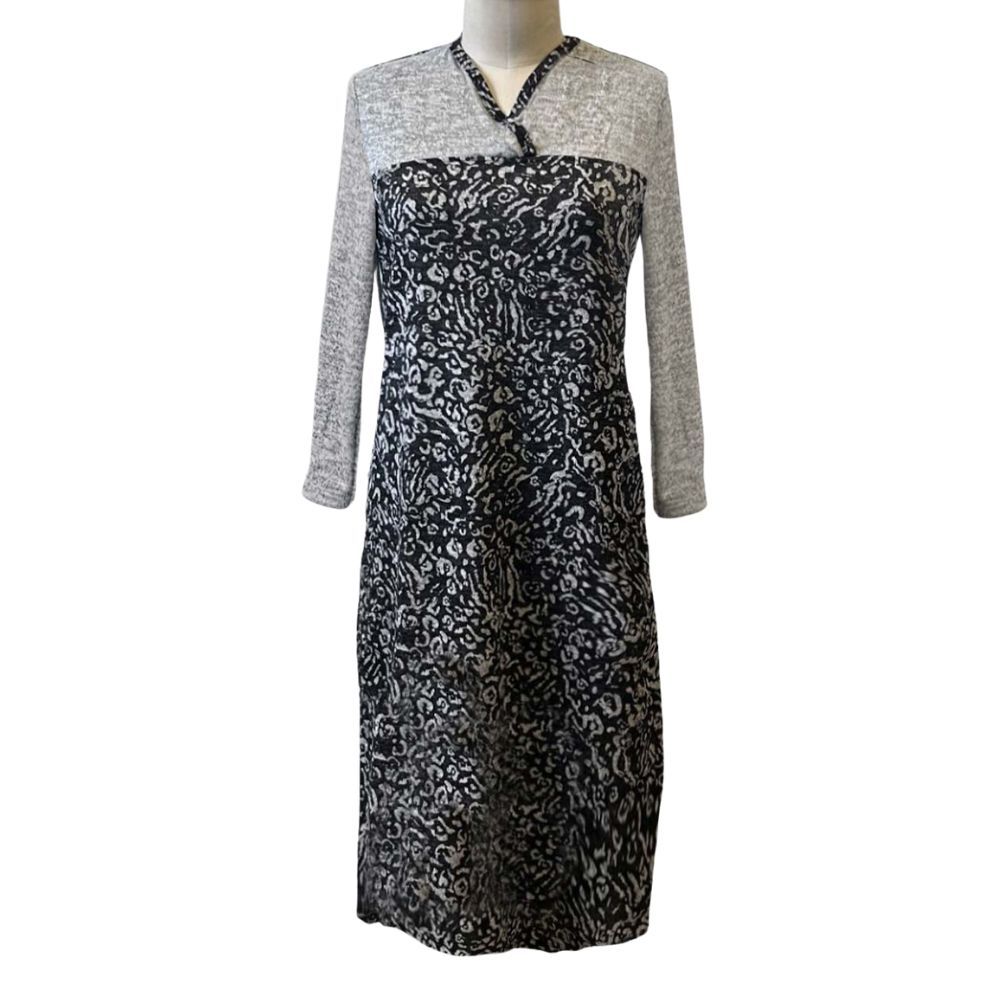 Robe adaptée grise et noire