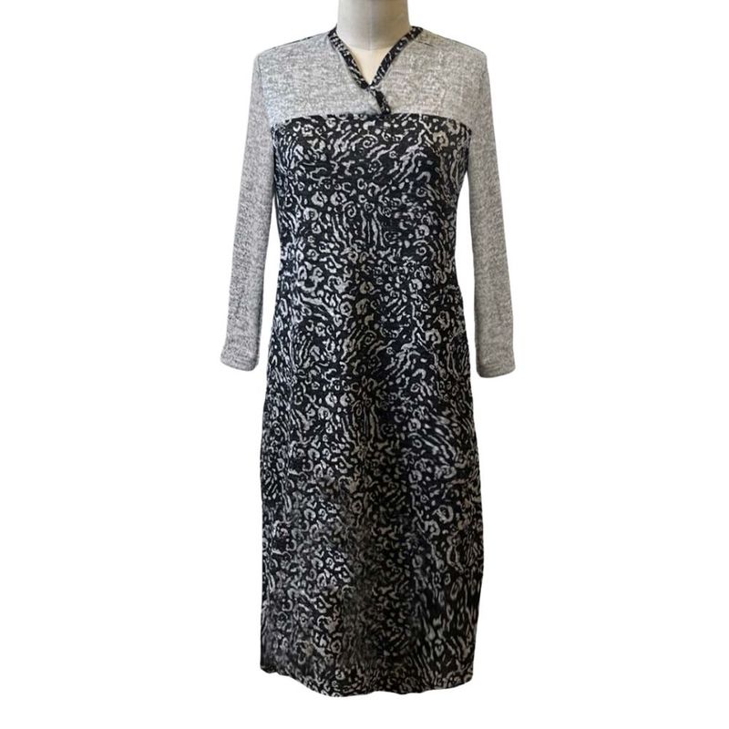 Robe adaptée grise et noire