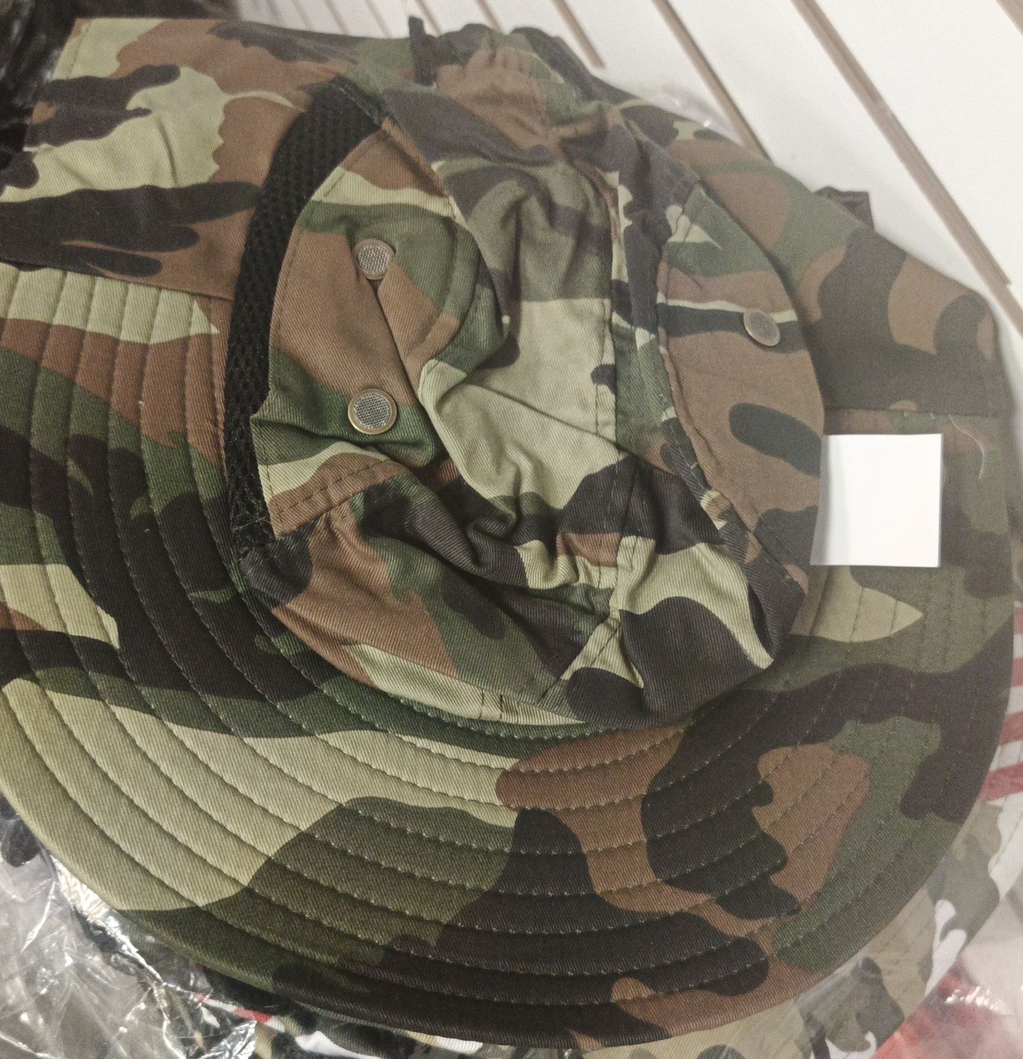 Sombreros estampado militar