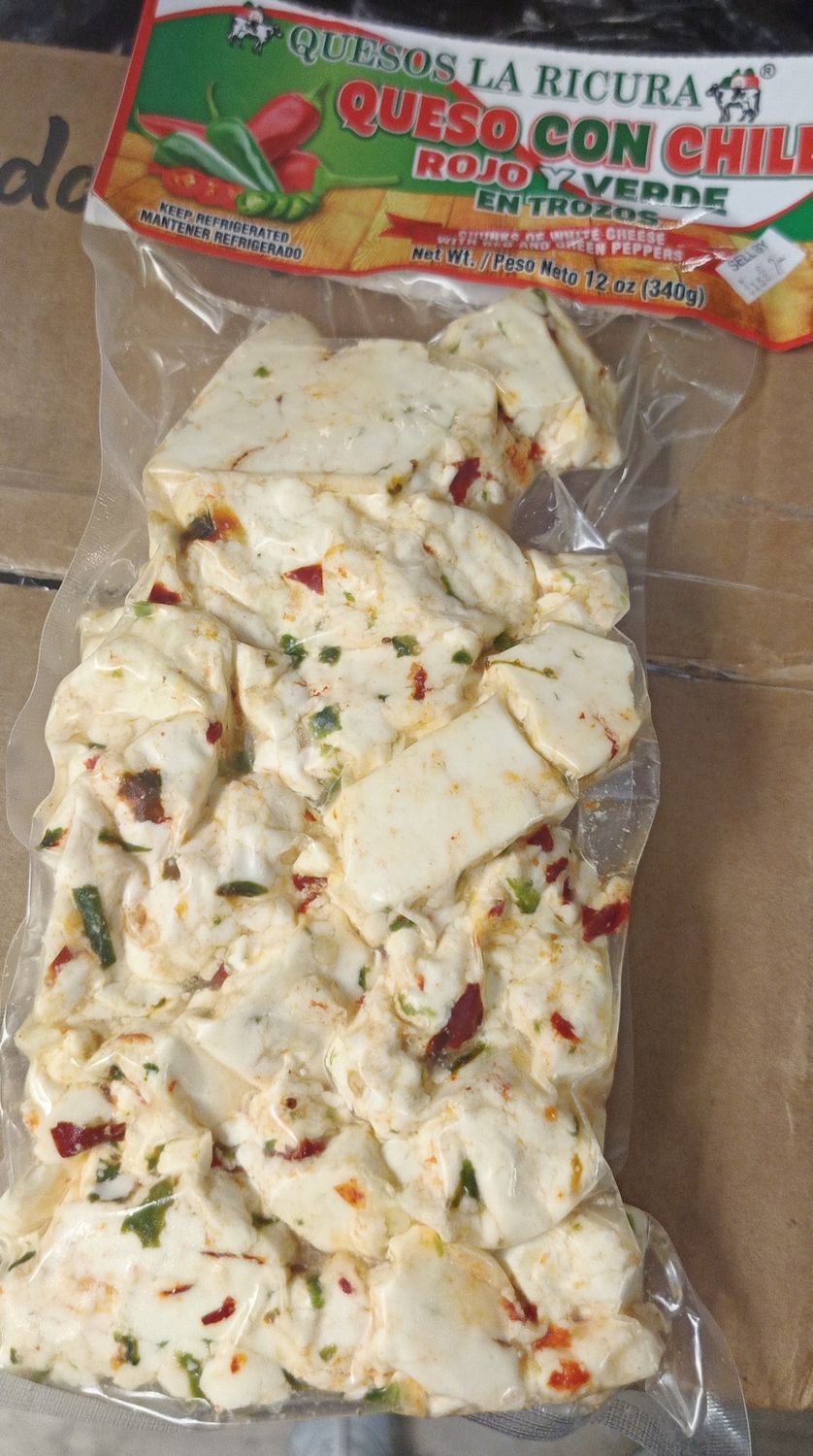 Queso con Chile Rojo y Verde
