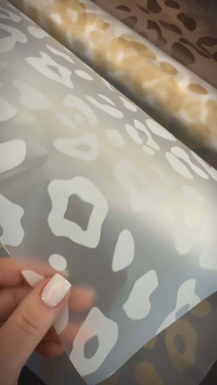 Matte foil with LAMPART pattern White