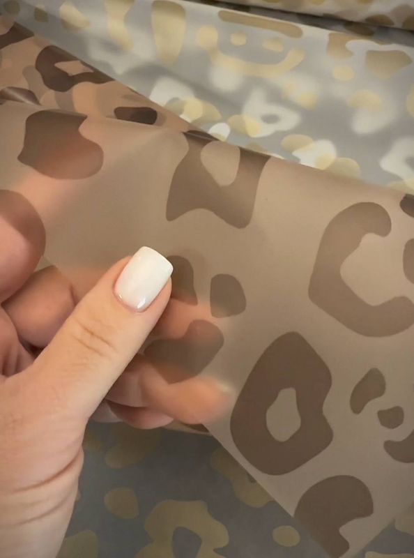 Matte foil with LAMPART pattern chocolate
