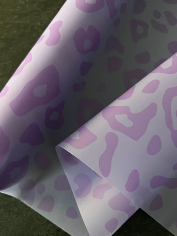 Matte Folie mit LAMPART-Muster Lilac