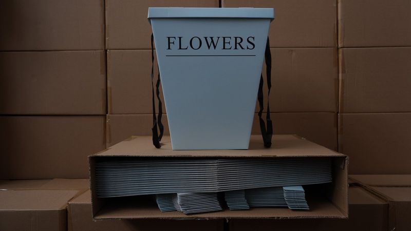 Flower Bag with Lid Lt Blue x30