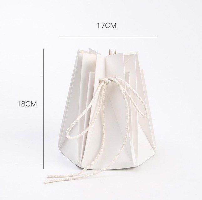 Aqua Box White (17 x 18 cm)