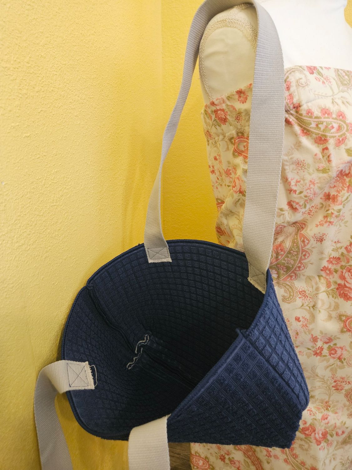 Totes - Large - Blue Texture