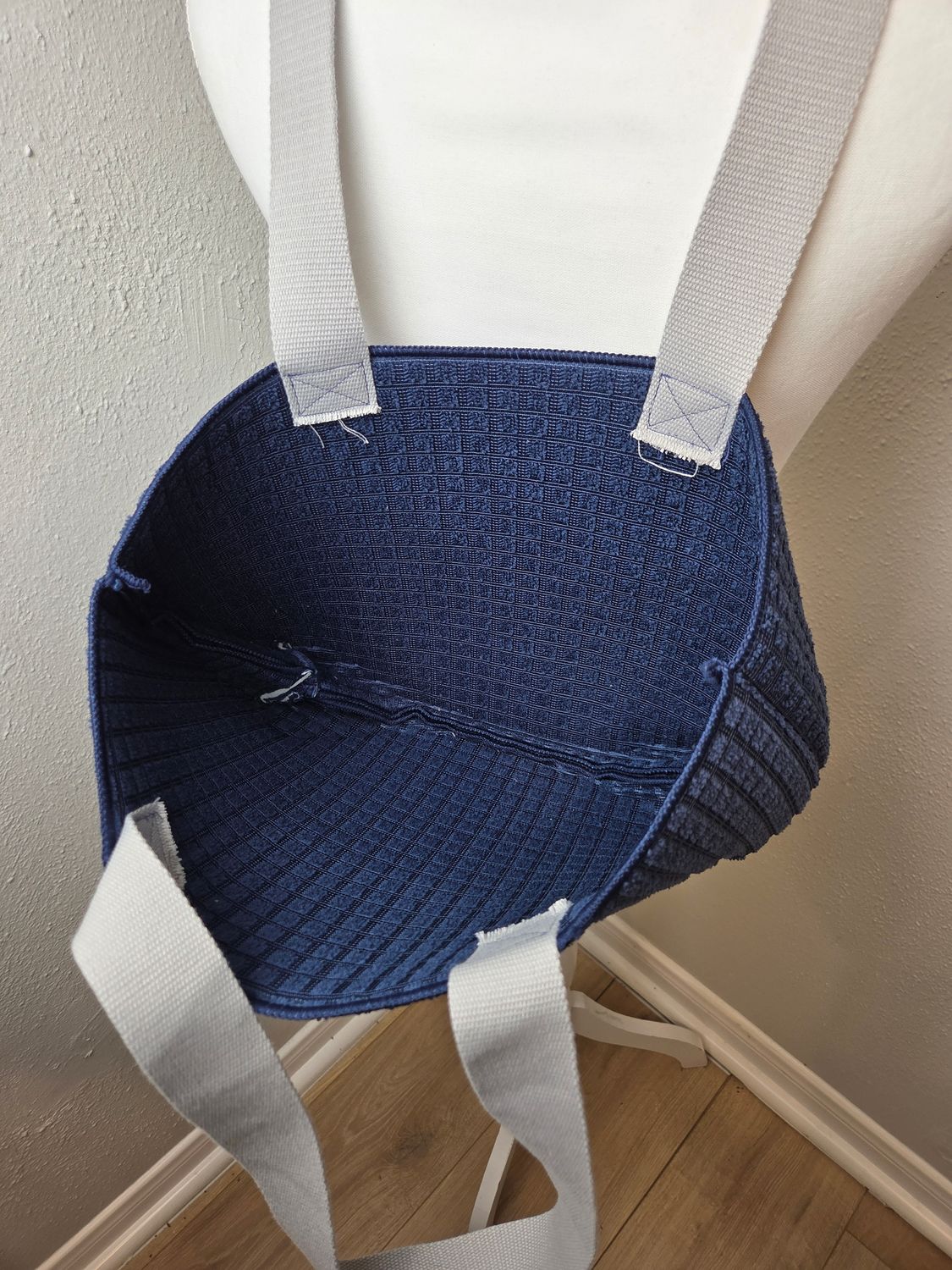 Totes - Large - Blue Texture