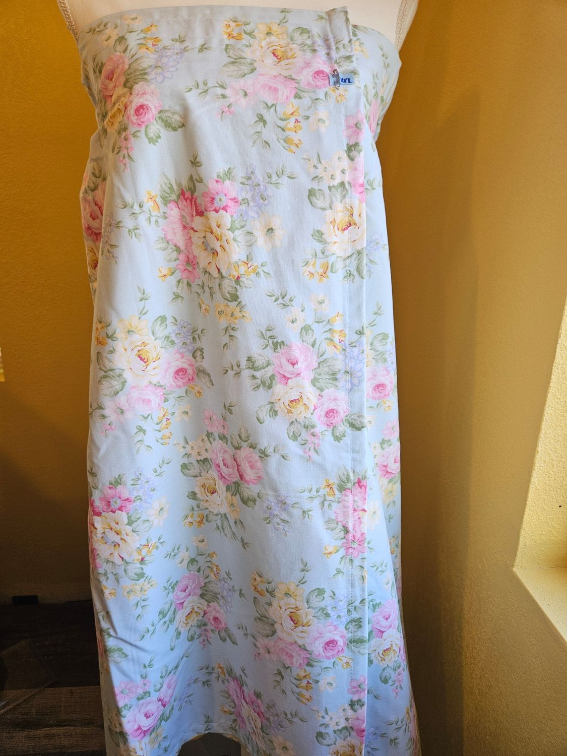 2X-Large - Yellow &amp; Pink Roses Bath Wrap