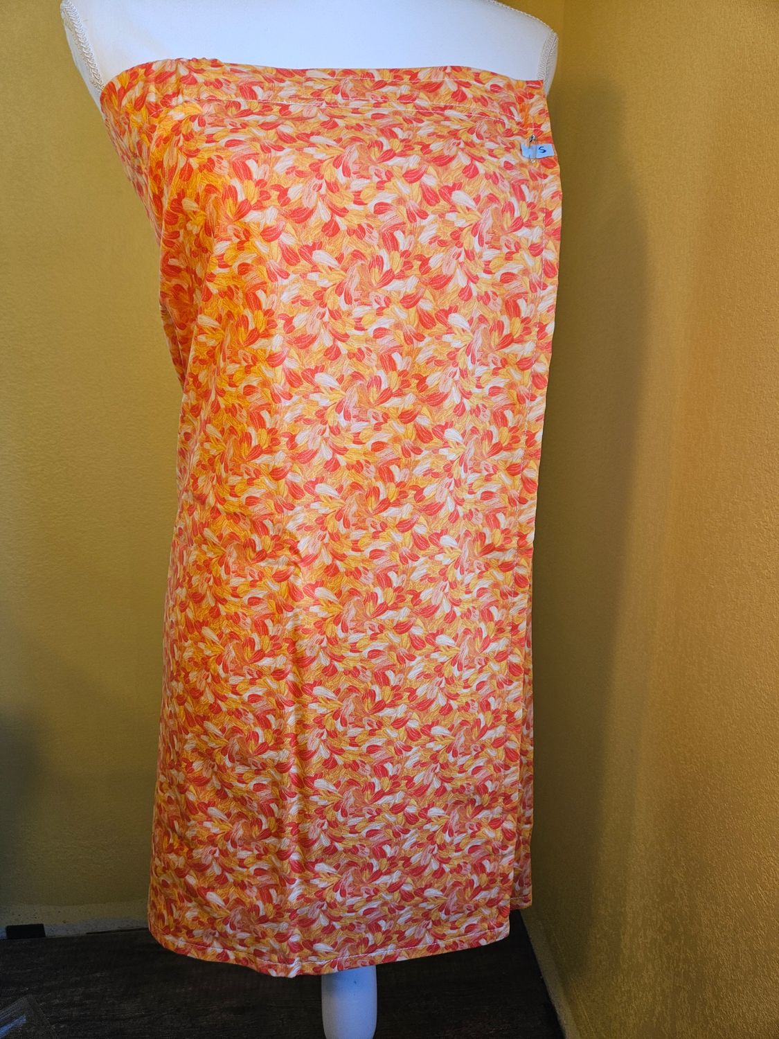 Small - Orange &amp; Yellow Feathers Bath Wrap