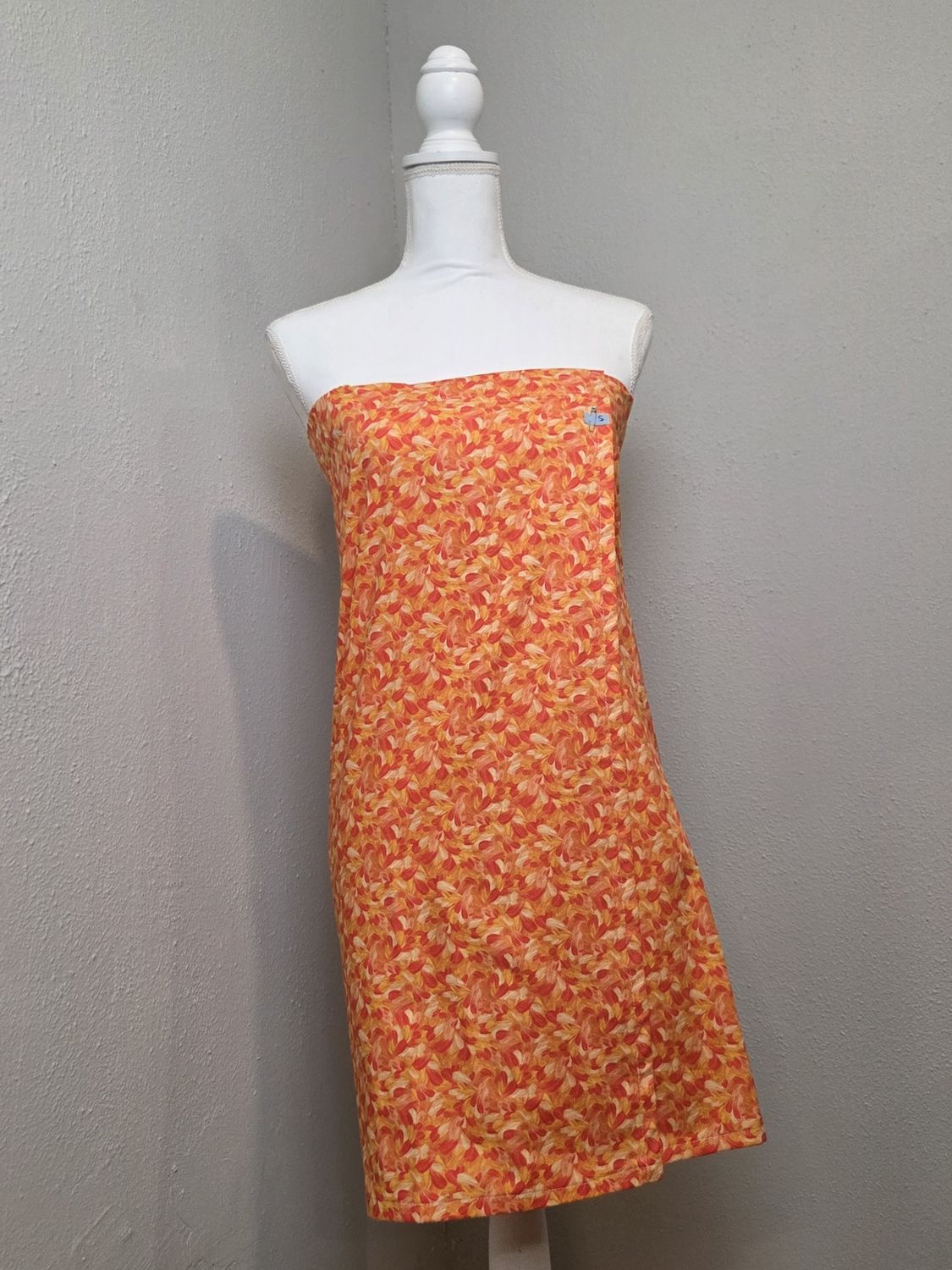 Small - Orange &amp; Yellow Feathers Bath Wrap