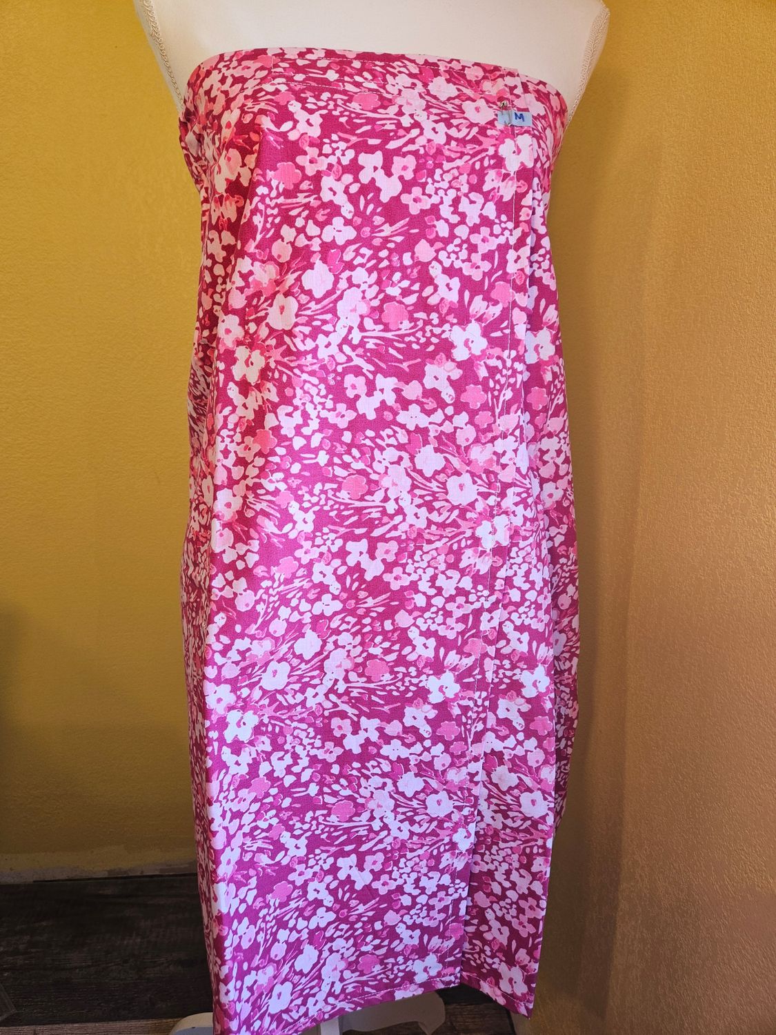 Medium -Bright Pink &amp; Light Pink Bath Wrap