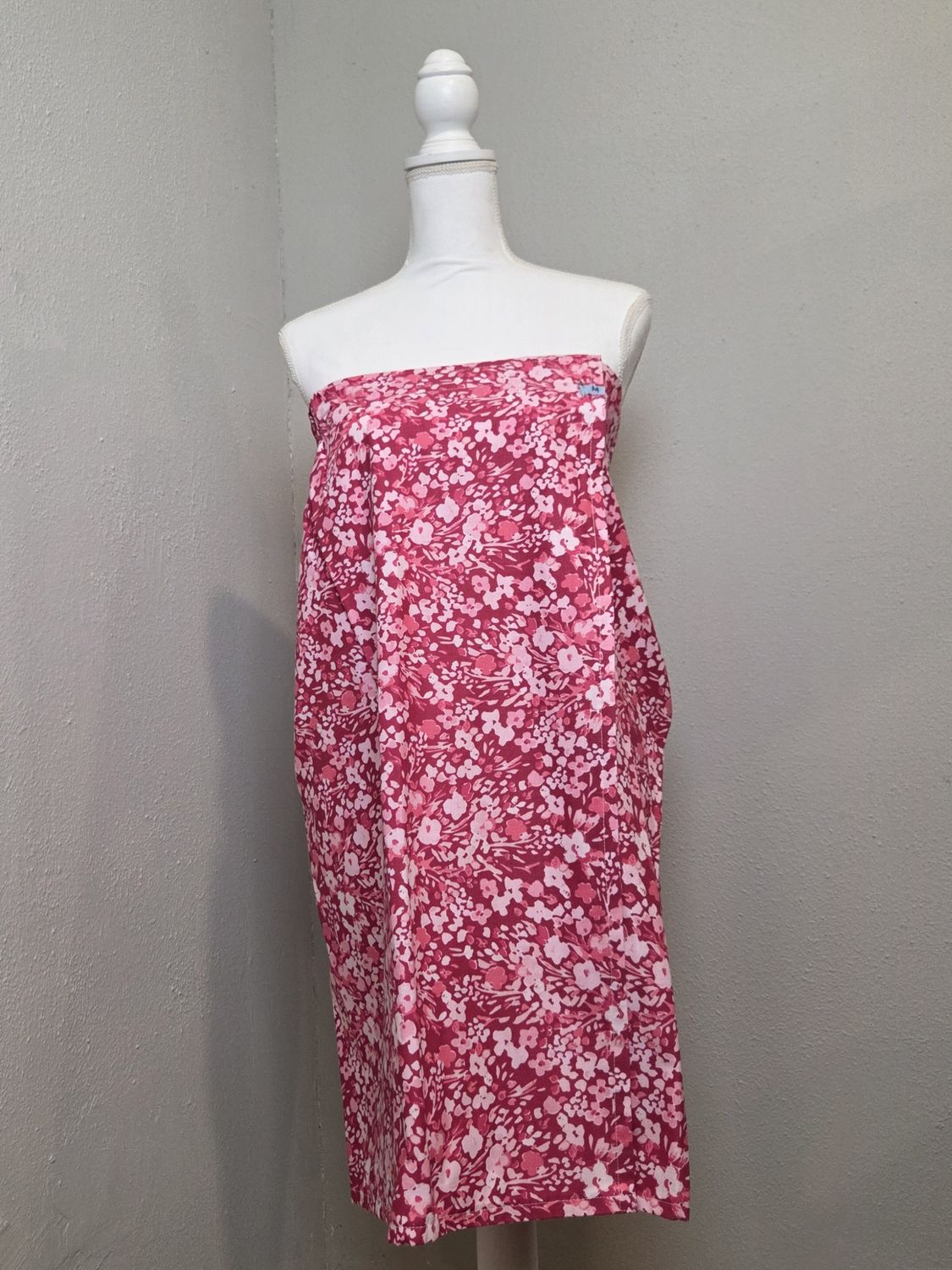 Medium -Bright Pink &amp; Light Pink Bath Wrap