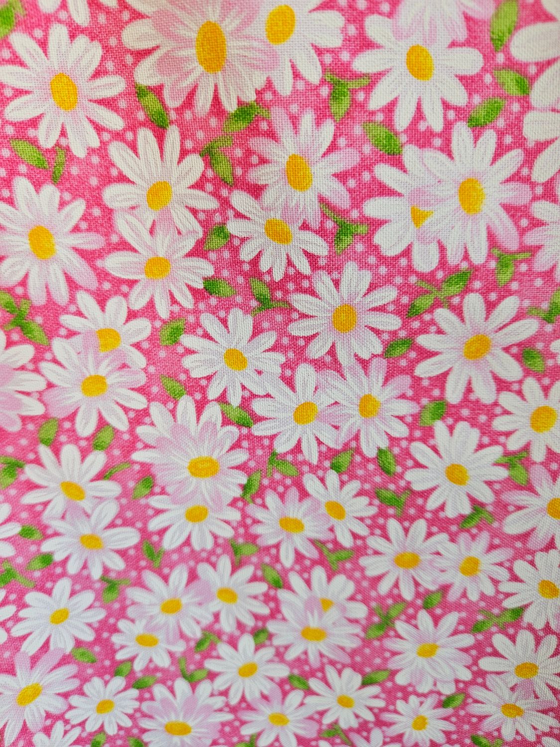 Large - Bright Pink &amp; White Daisy Bath Wrap