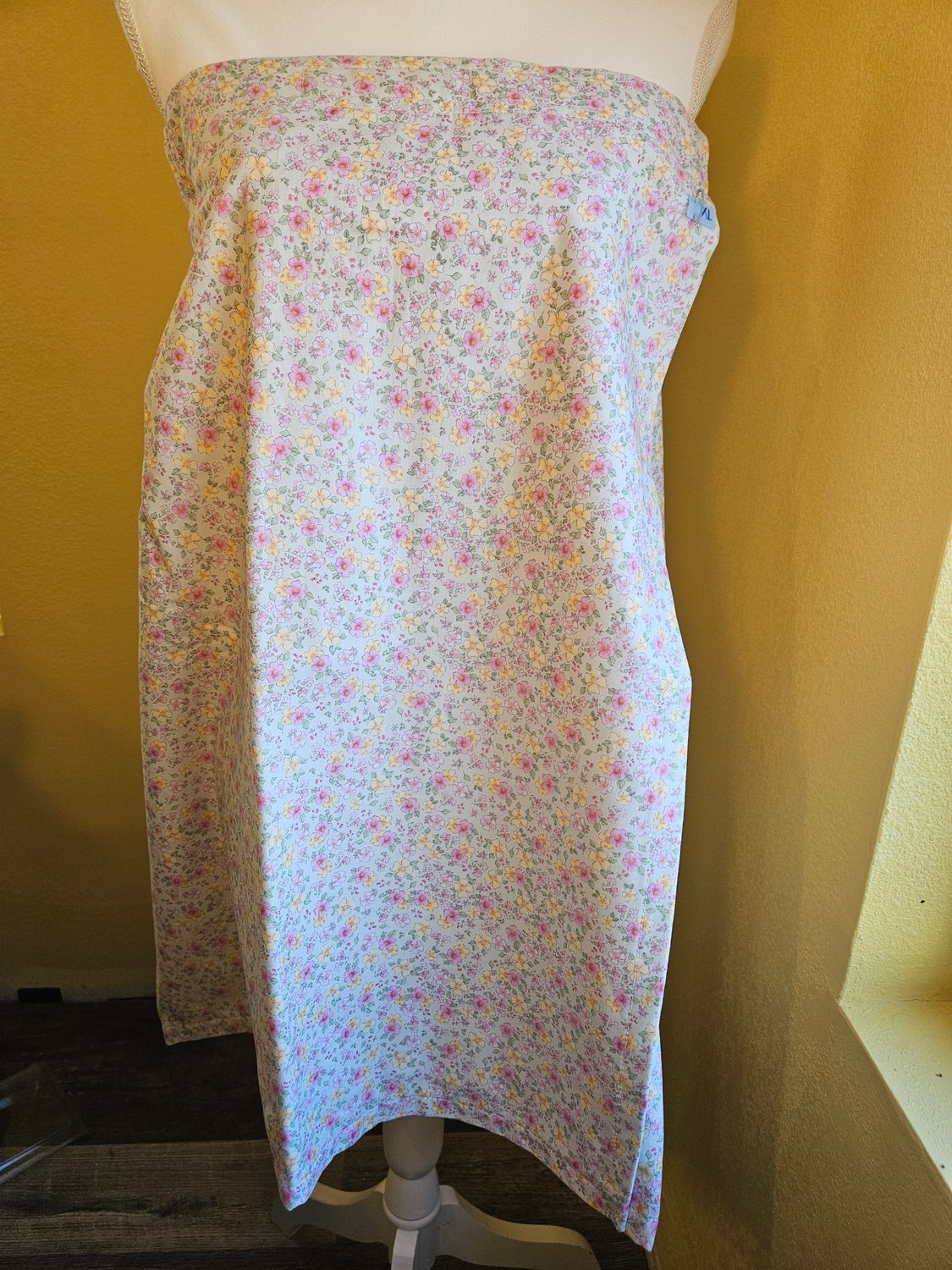 X-Large - Pink &amp; Yellow Floral Bath Wrap