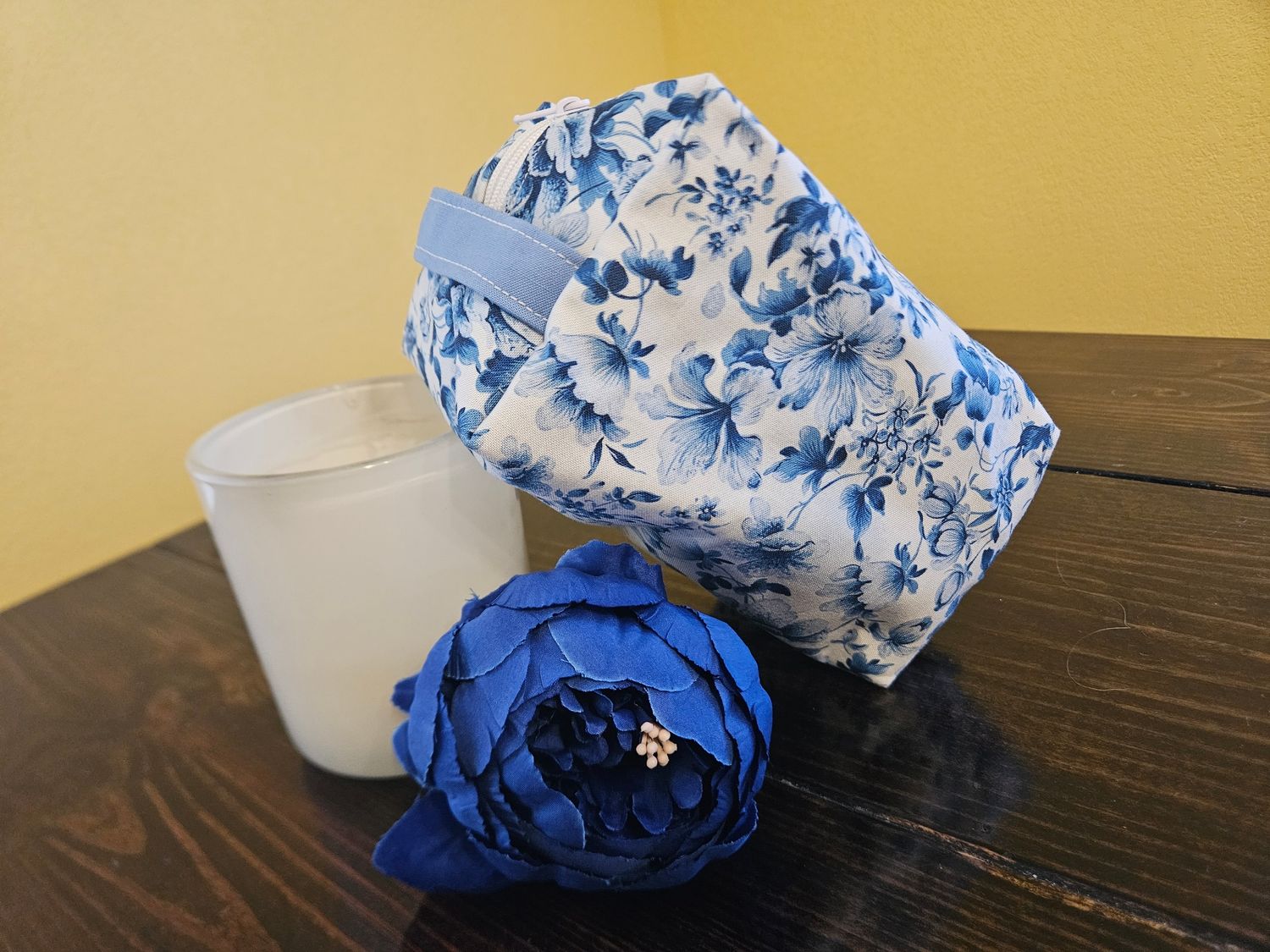 Light Blue Floral Small Makeup Bag