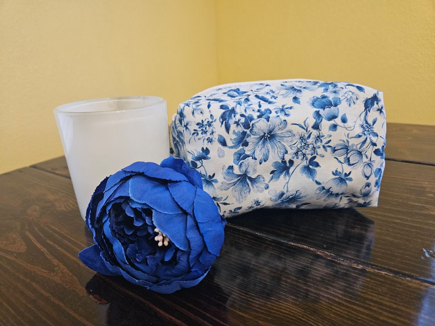 Light Blue Floral Small Makeup Bag