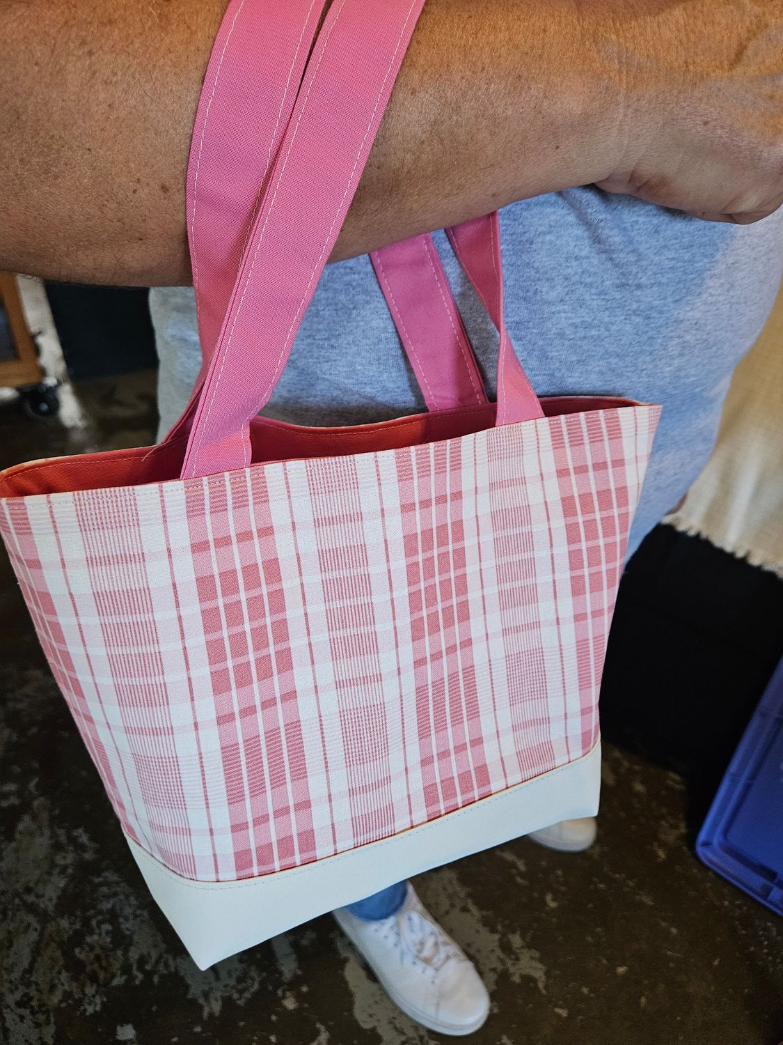 Totes - Small - Pinky