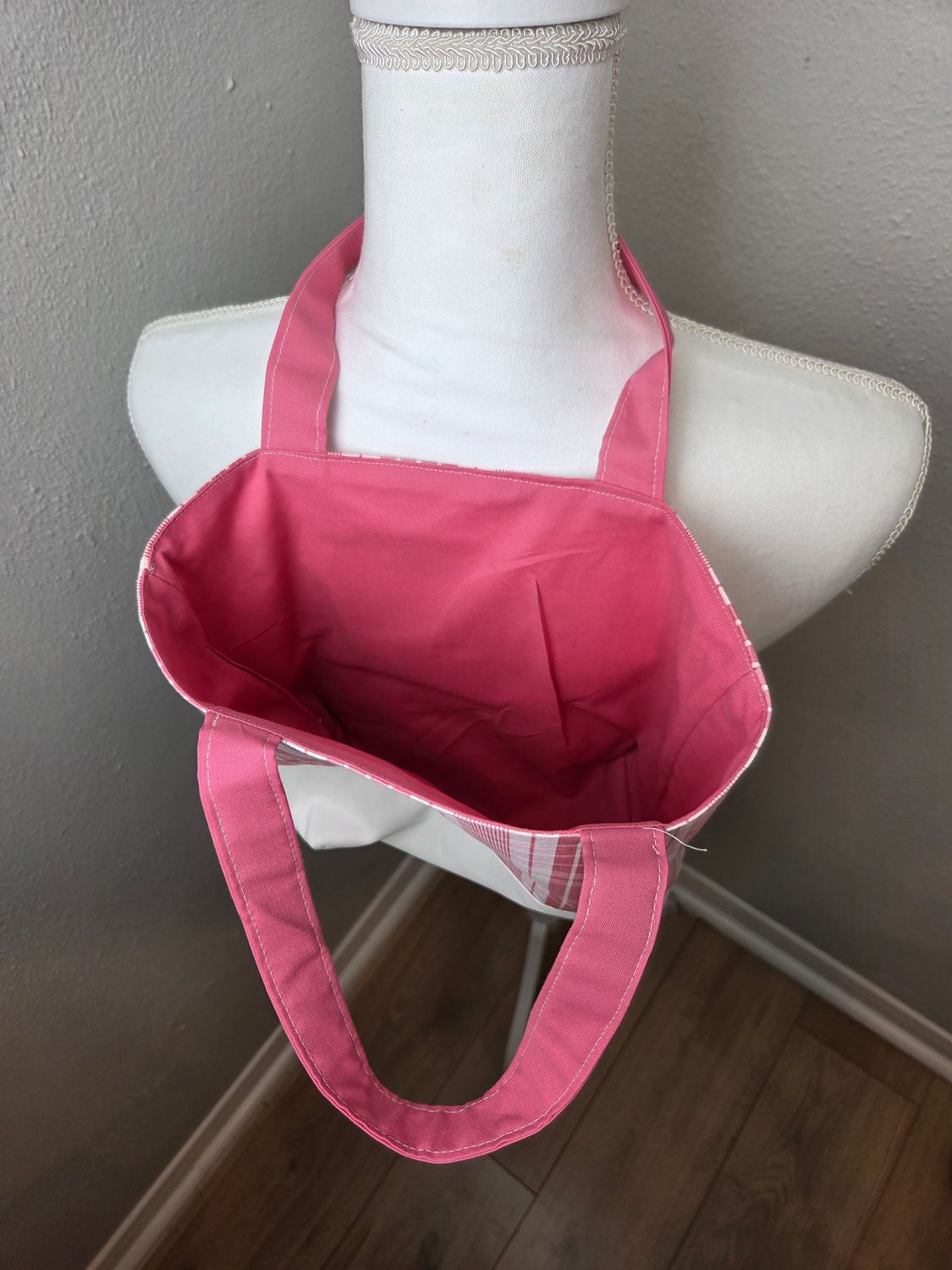 Totes - Small - Pinky