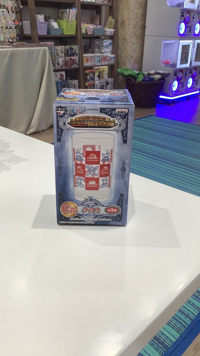 One Piece glass