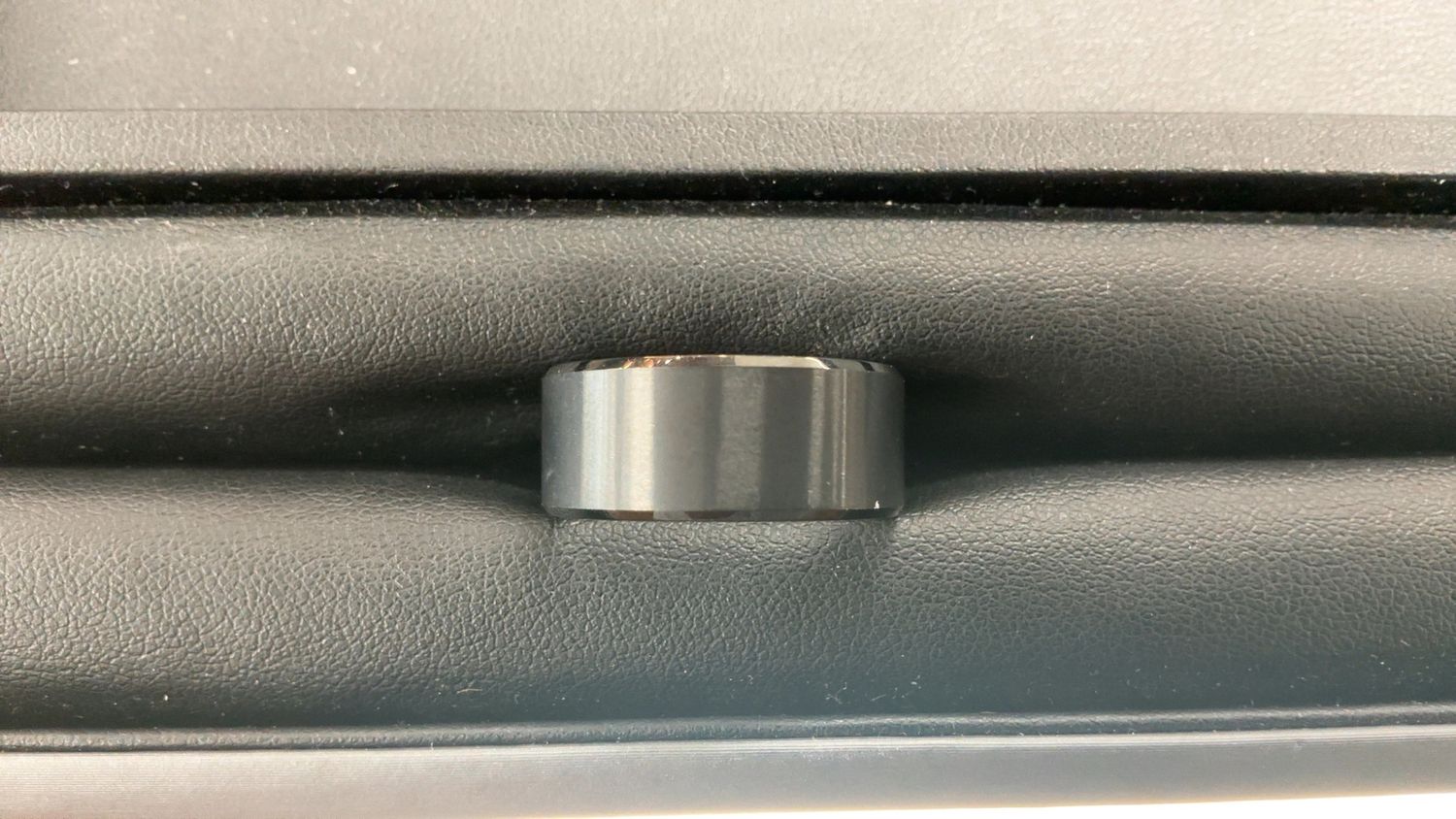 10 mm Bevel edge satin black tungsten