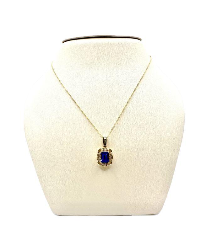 14k Honey Gold LeVian 1 5/8ct Blueberry Tanzanite Necklace w Choc and Nude Diamond Sides
