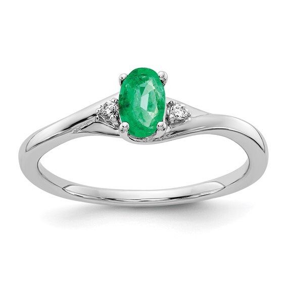 14k White Gold Natural Emerald and Diamond Ring