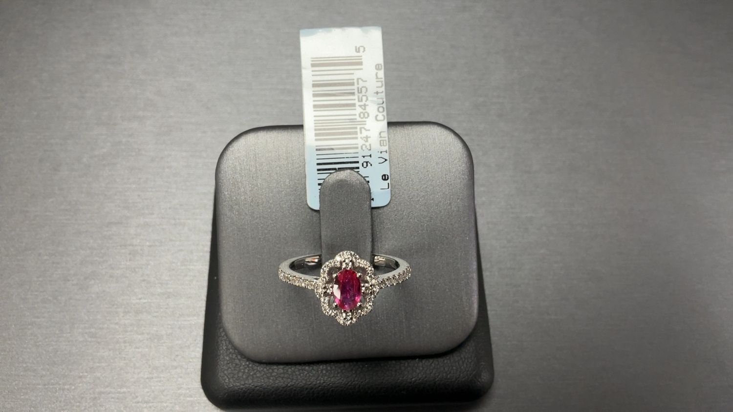 Platinum 3/8 Passion ruby Ring with 1/4 ct Vanilla Diamond Sides