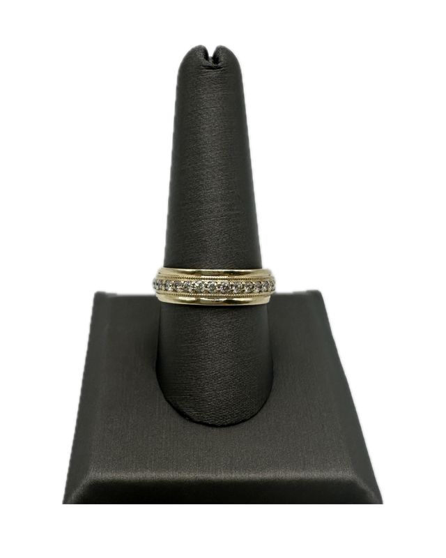 Pre-Loved 10k Yellow Gold Men's Diamond Band, size 10