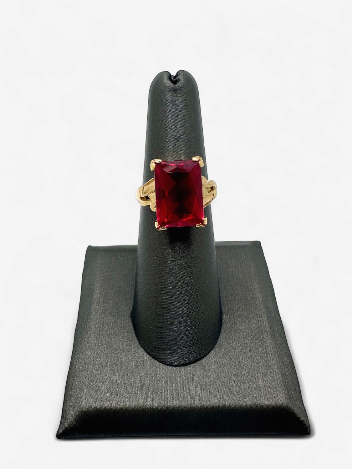 Pre- Loved 10k Yellow Gold 14x10 Lab Created Ruby Ring size 6.5